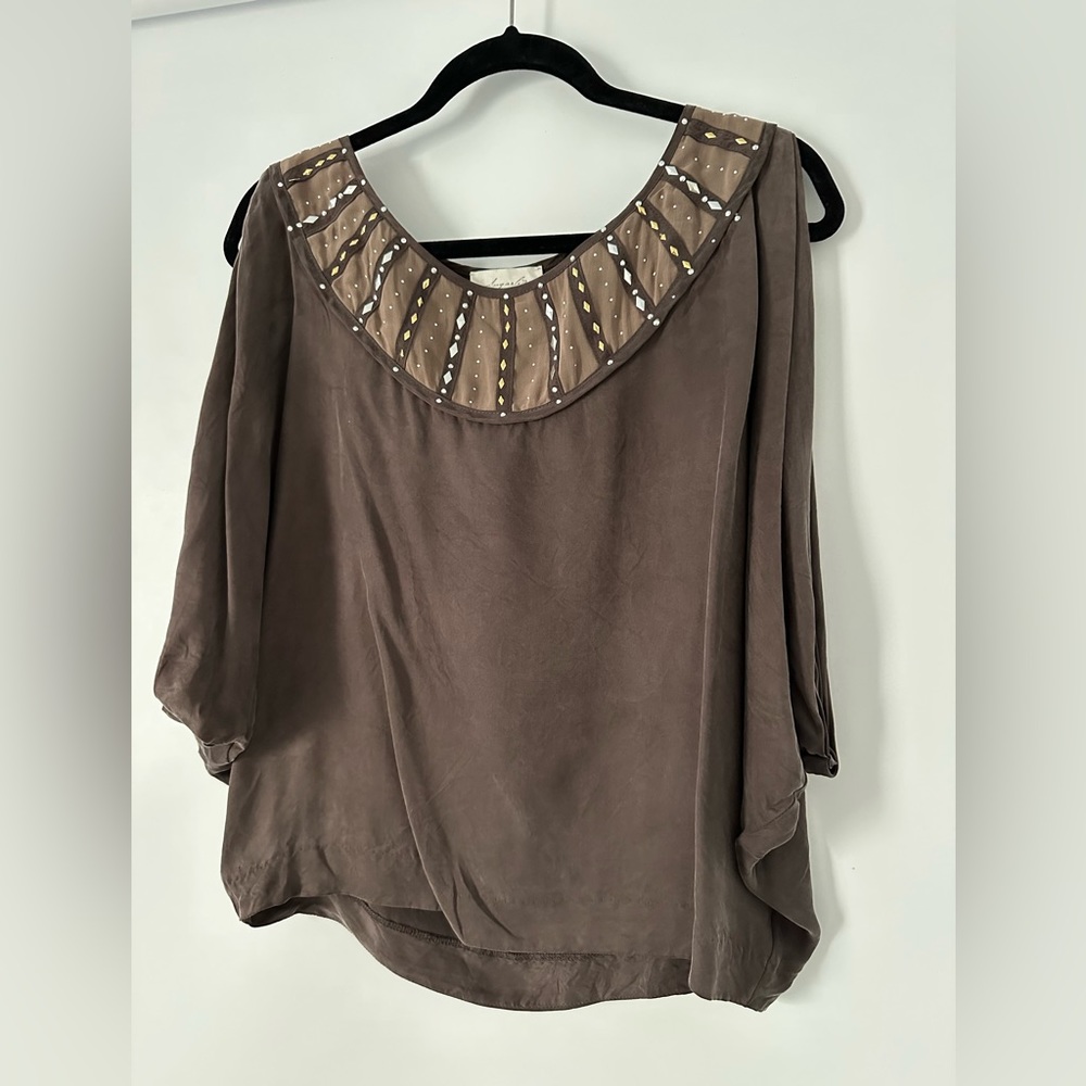 SUGARLIPS brown top